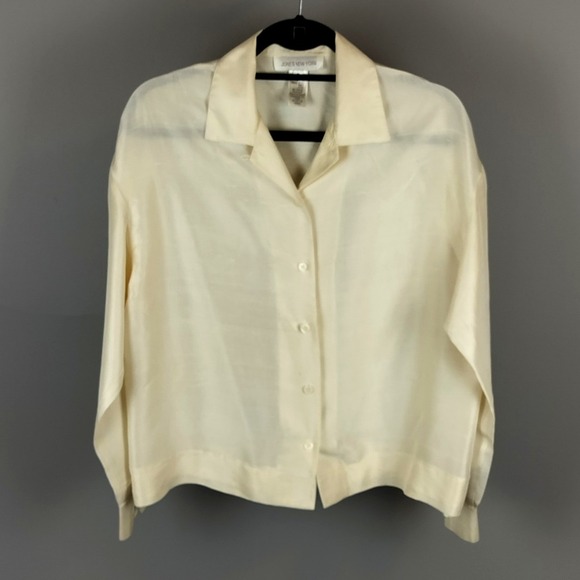 Jones New York Tops - Vintage Jones New York 100% Silk Boxy Button Down Shirt Cream Ivory Womens 6